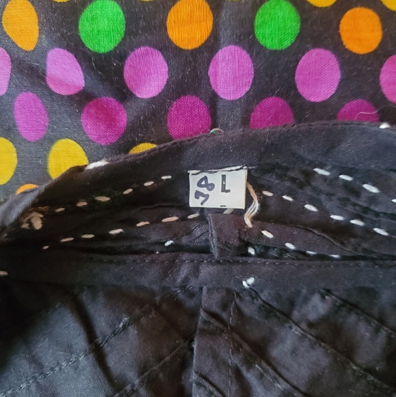 Indian Black Kurta with Floral Polka dot pattern - Picture 3 of 3